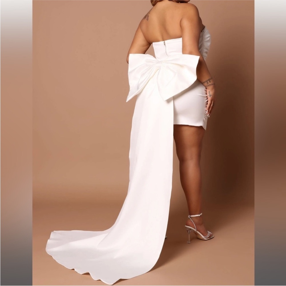 FN: White Detachable mini bow dress- NWT